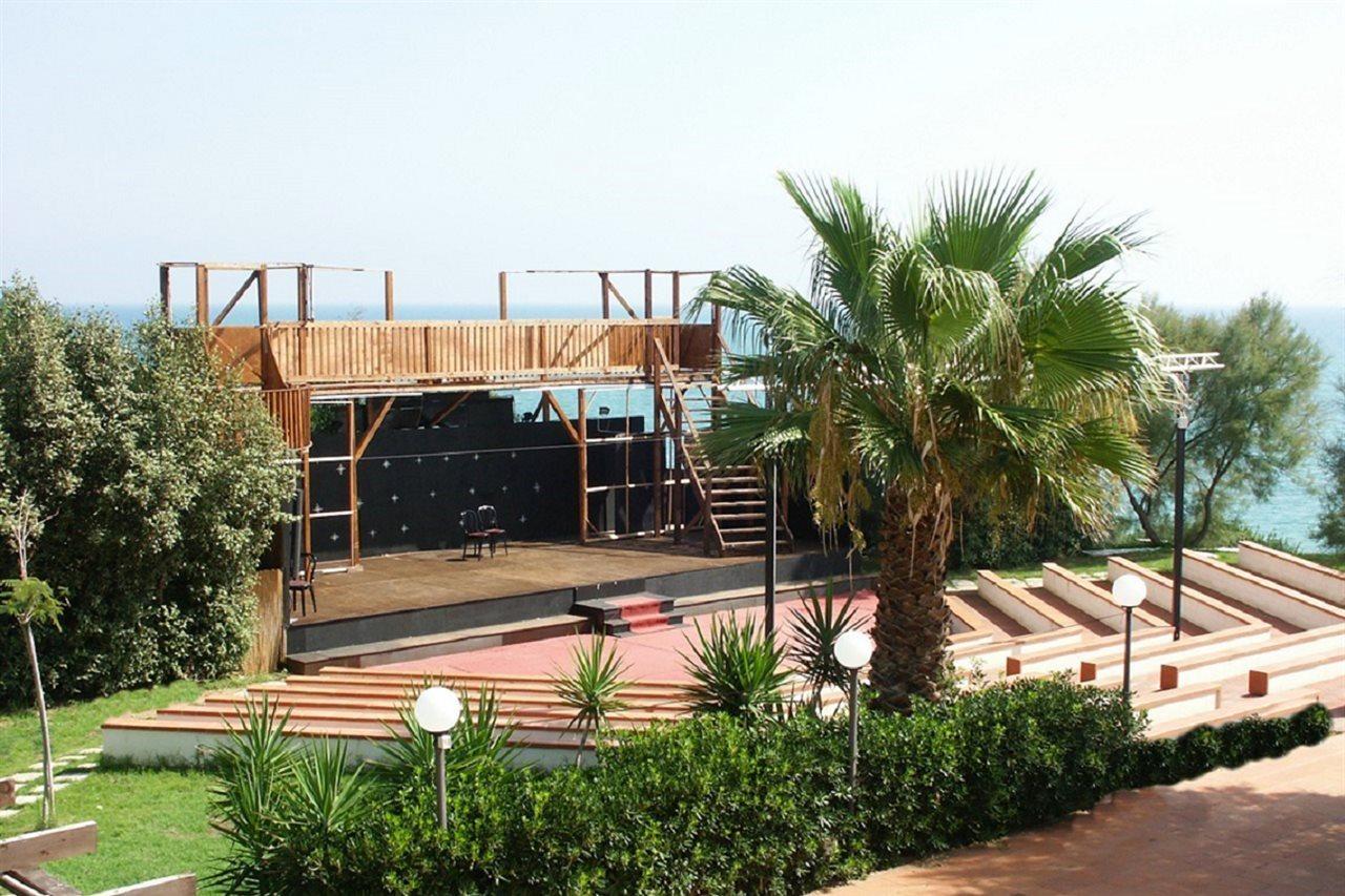 Futura Style Helios Hotel Noto Ngoại thất bức ảnh